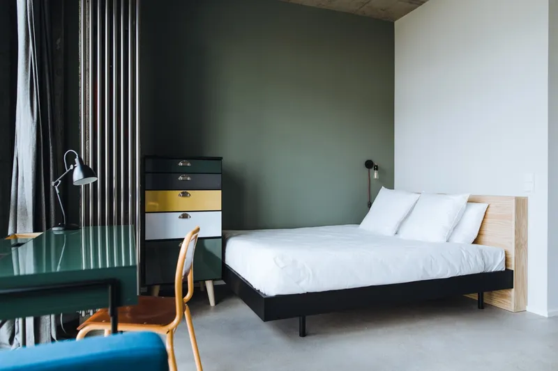 Neon Wood Student Housing - Double Apartment am Frankfurter Tor — photo 1